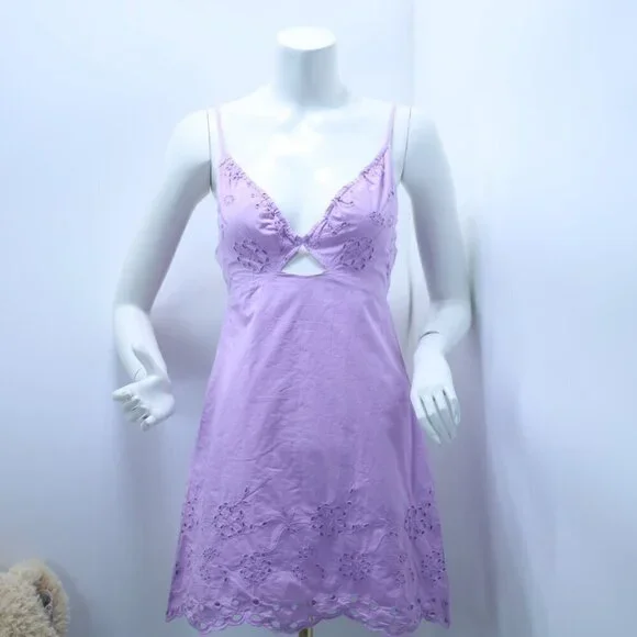 ZARA WOMANLILAC OPENWORK EMBROIDERED DRESS Size (M,L ) 0881/329 NEW WITH TAG! ZARA WOMANLILAC OPENWORK EMBROIDERED DRESS Size (M,L ) 0881/329 NEW WITH TAG!